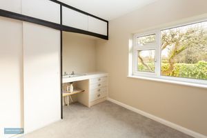 Bedroom- click for photo gallery